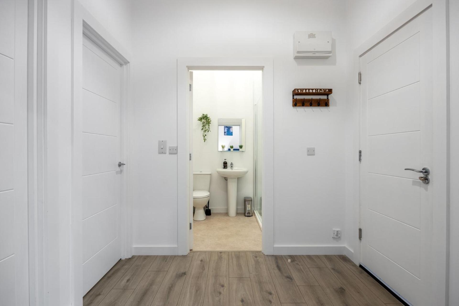 Contemporary 2 Bed Apartment -Belfast East Village エクステリア 写真