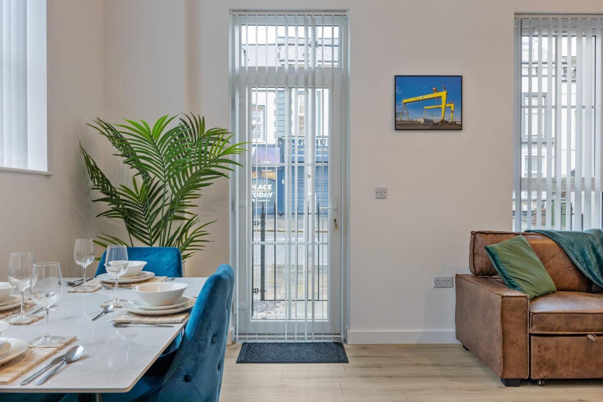 Contemporary 2 Bed Apartment -Belfast East Village エクステリア 写真