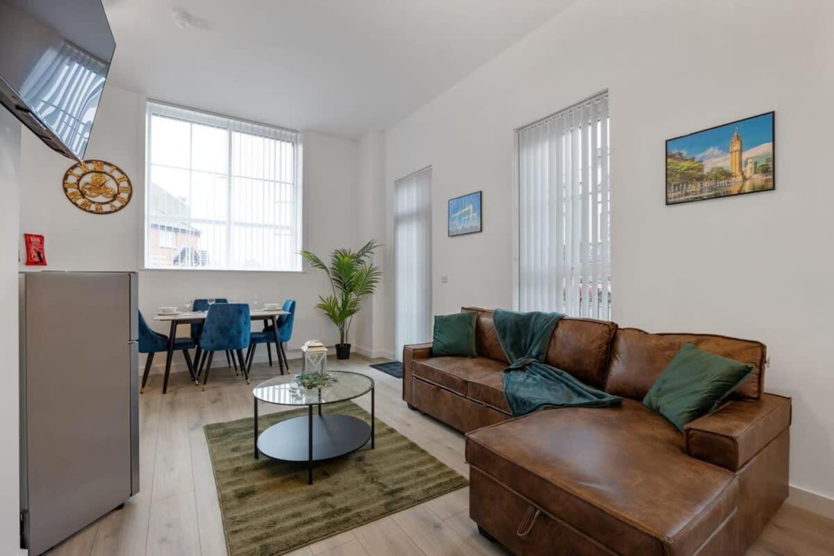 Contemporary 2 Bed Apartment -Belfast East Village エクステリア 写真