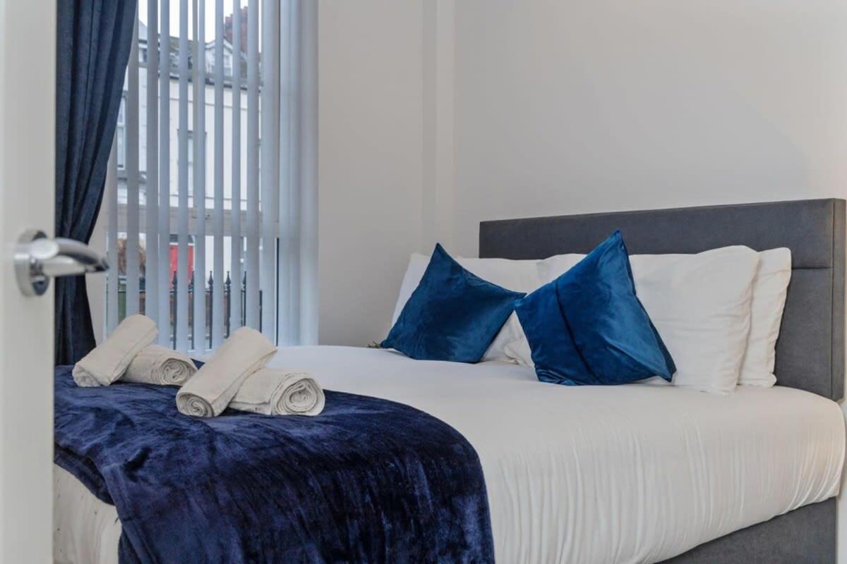 Contemporary 2 Bed Apartment -Belfast East Village エクステリア 写真