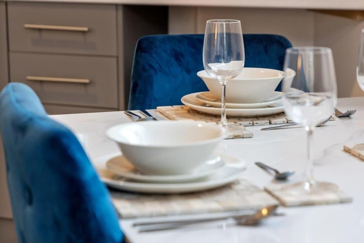 Contemporary 2 Bed Apartment -Belfast East Village エクステリア 写真